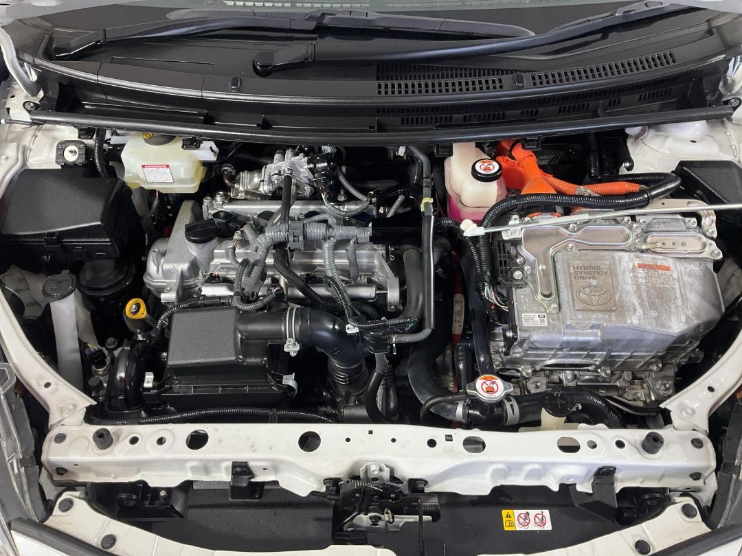 Photo '13' of Toyota Aqua Photo '13' of Toyota Aqua