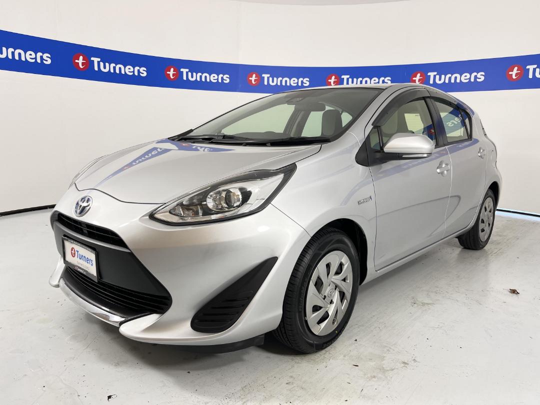 Photo '4' of Toyota Aqua