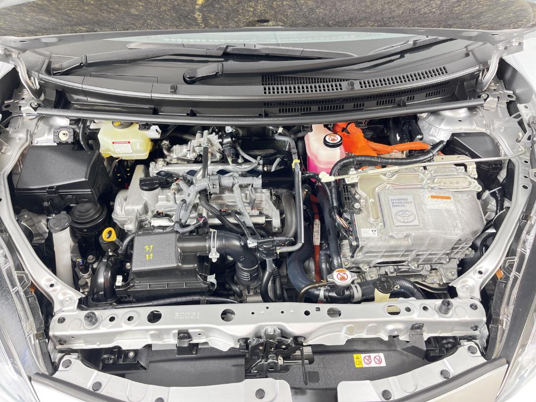 Photo '13' of Toyota Aqua