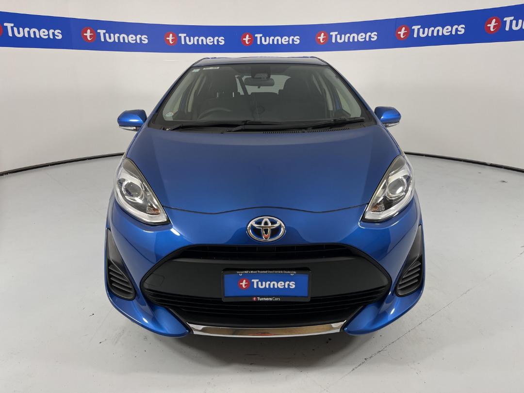 Photo '2' of Toyota Aqua