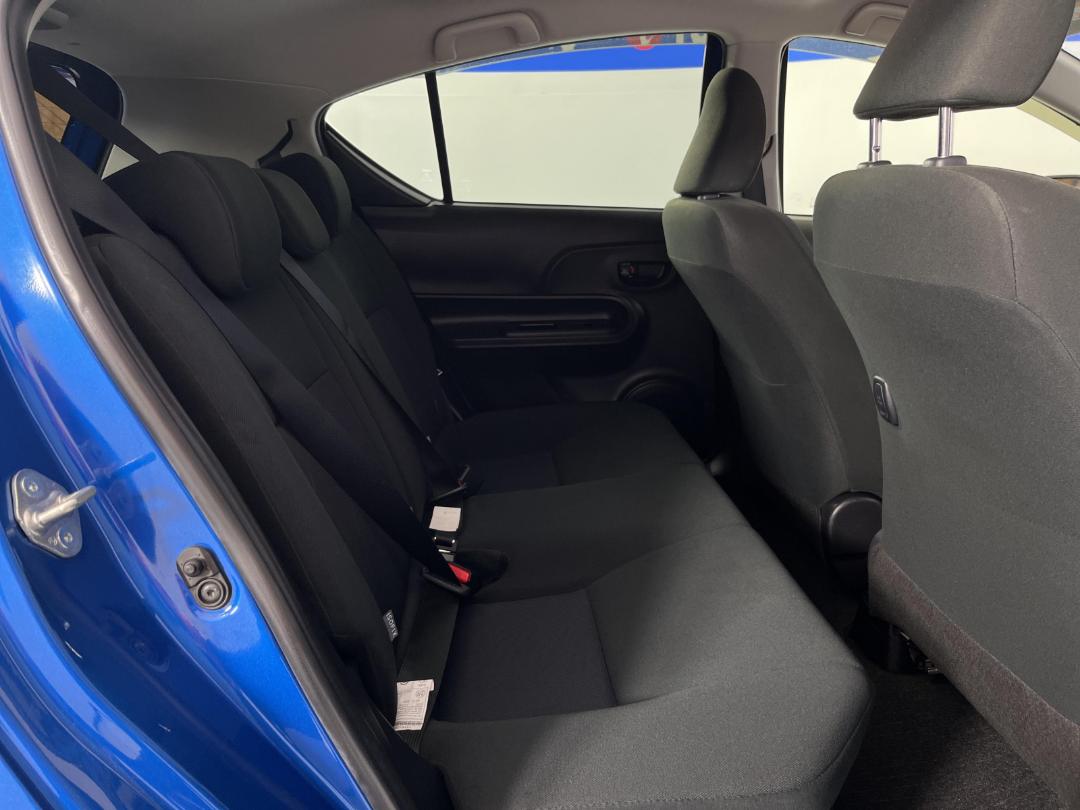 Photo '20' of Toyota Aqua