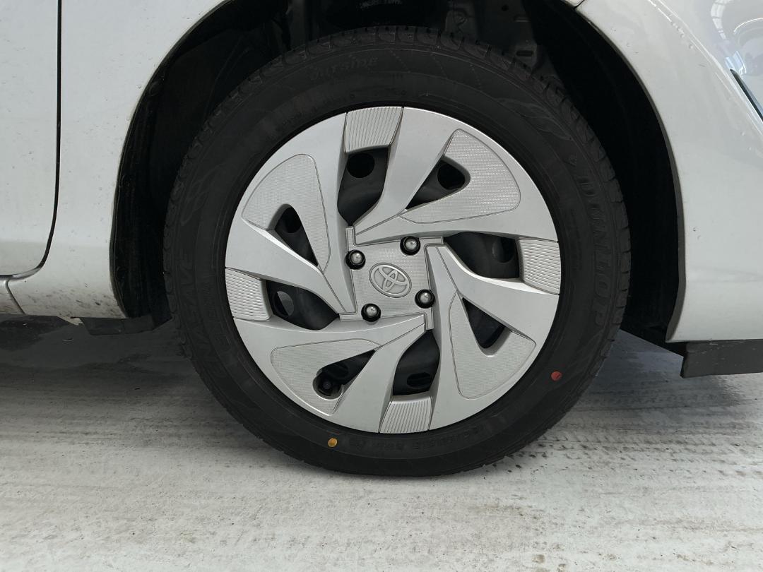 Photo '9' of Toyota Aqua Photo '9' of Toyota Aqua