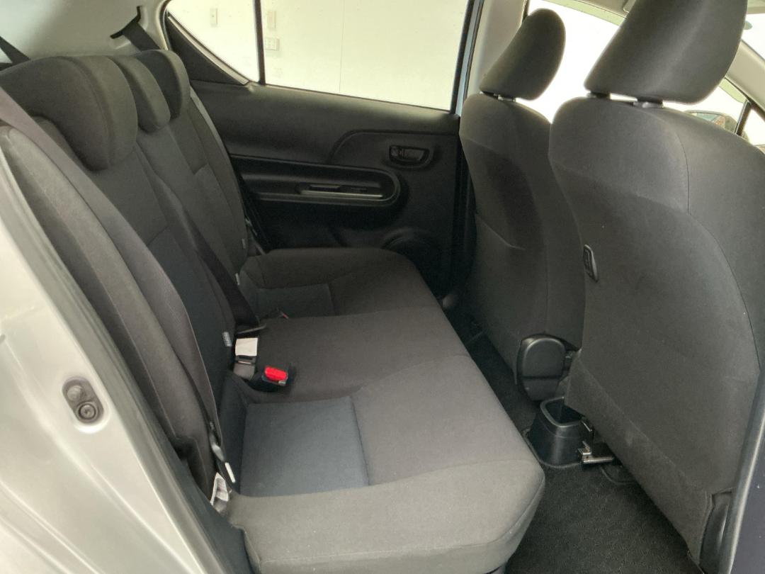 Photo '20' of Toyota Aqua Photo '20' of Toyota Aqua