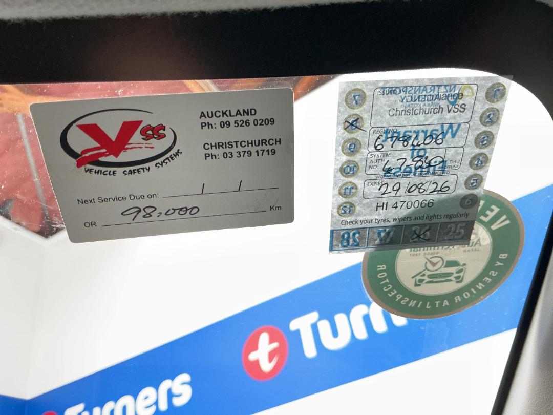 Photo '26' of Toyota Aqua Photo '26' of Toyota Aqua