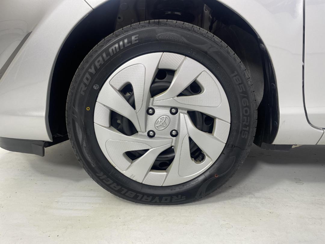 Photo '10' of Toyota Aqua