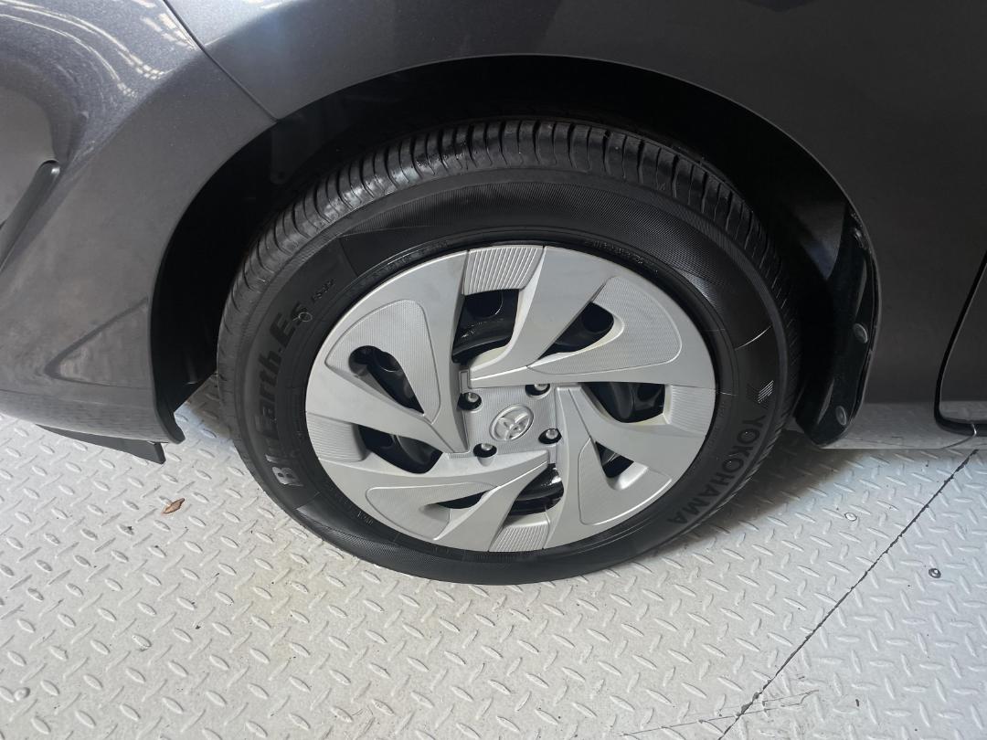 Photo '10' of Toyota Aqua