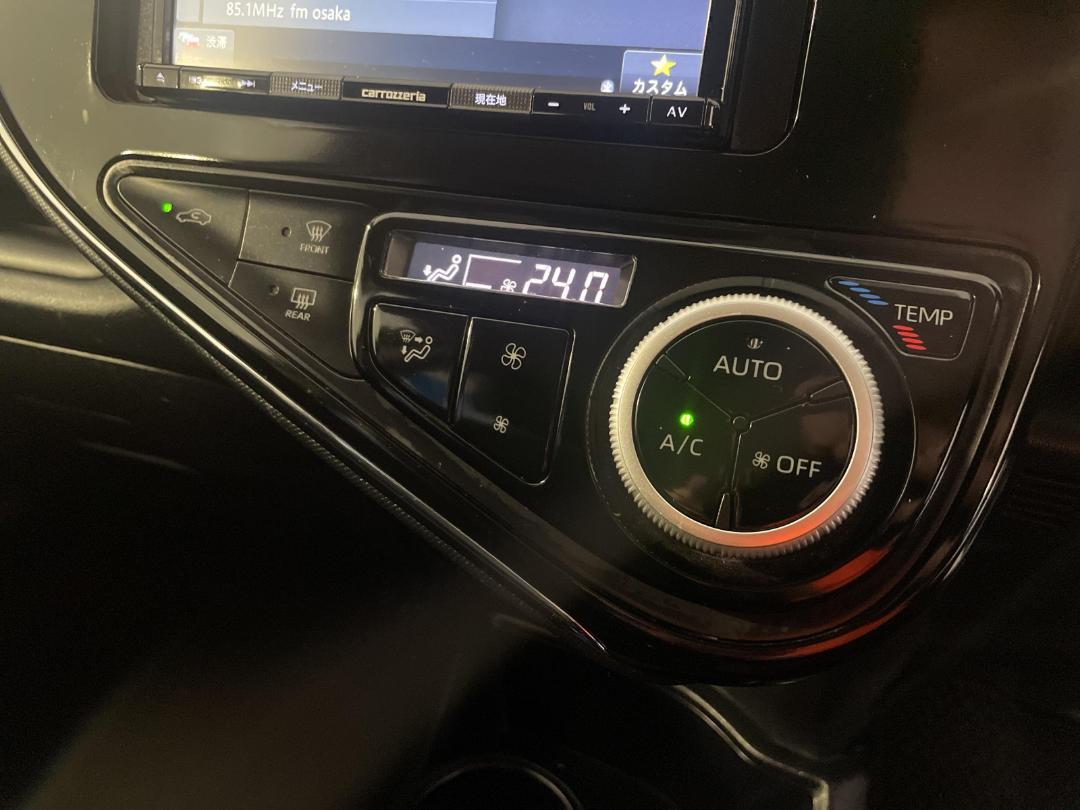 Photo '29' of Toyota Aqua