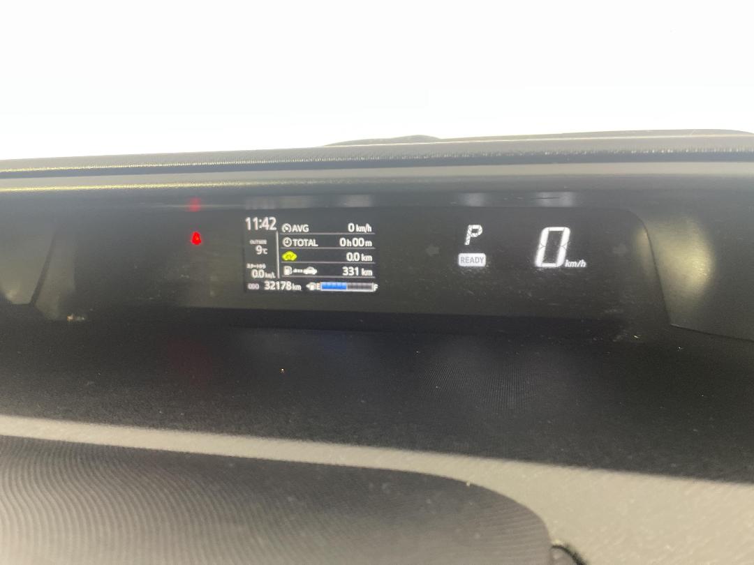 Photo '21' of Toyota Aqua