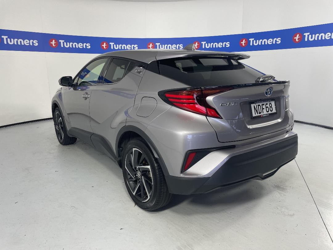 Photo '5' of Toyota C-HR