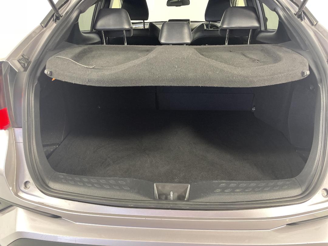 Photo '14' of Toyota C-HR