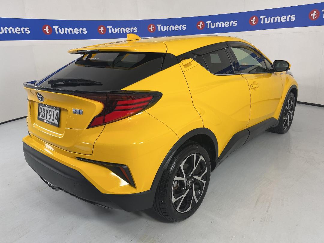 Photo '7' of Toyota C-HR