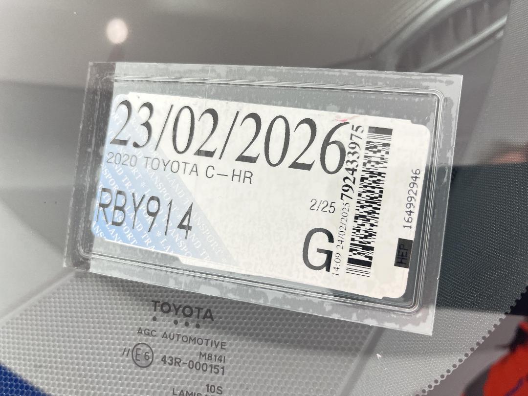 Photo '24' of Toyota C-HR