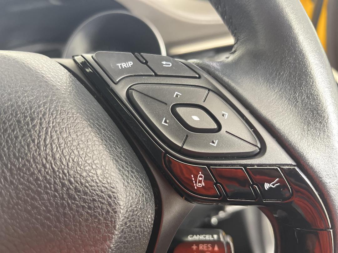 Photo '26' of Toyota C-HR