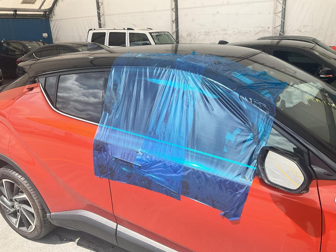 Photo '2' of Toyota C-HR Limited