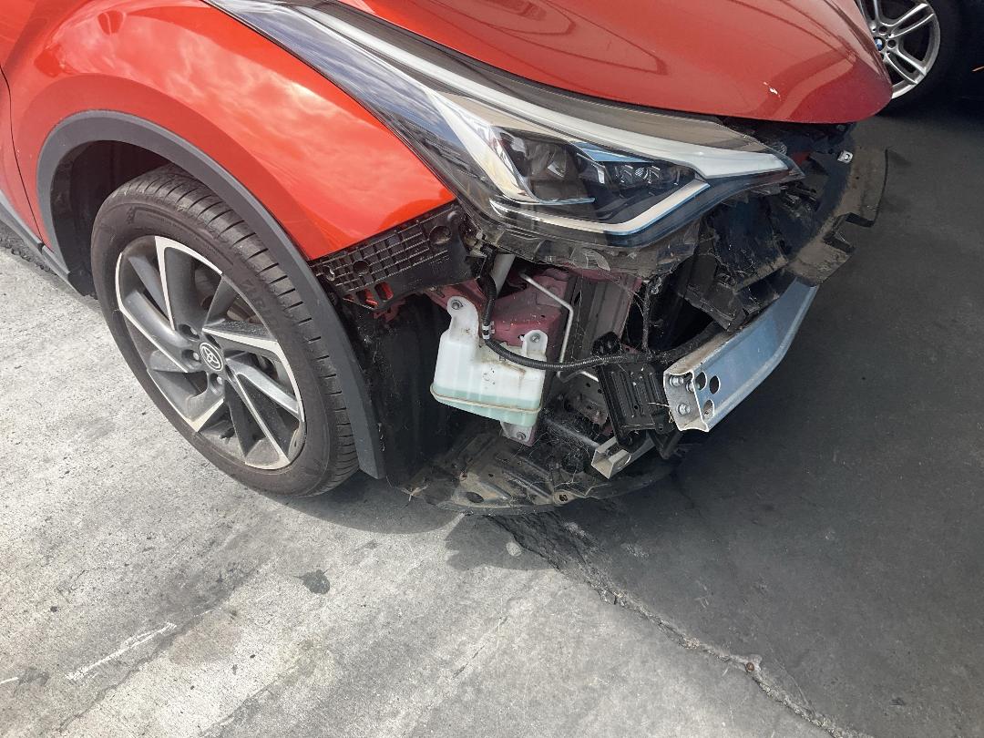 Photo '5' of Toyota C-HR Limited