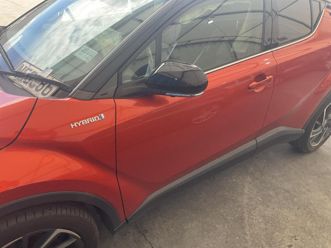 Photo '10' of Toyota C-HR Limited