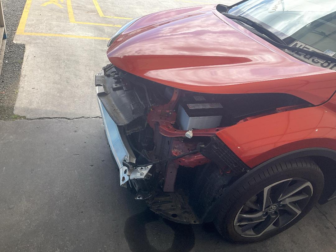 Photo '9' of Toyota C-HR Limited