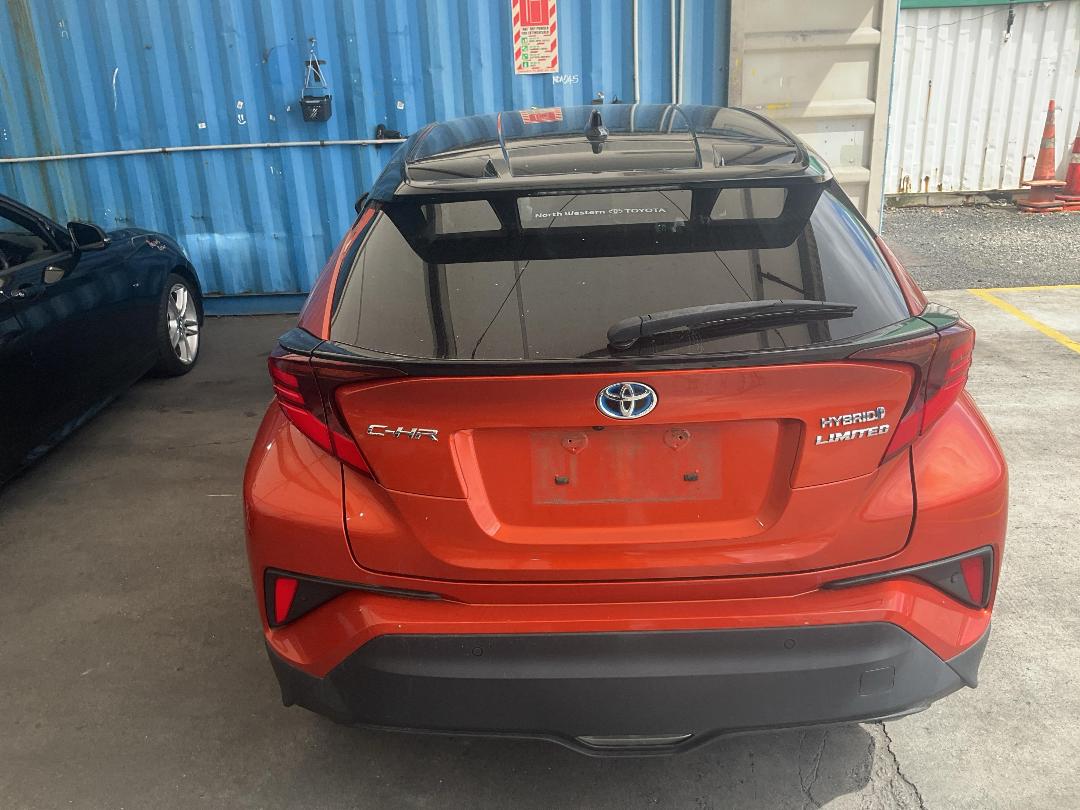 Photo '15' of Toyota C-HR Limited