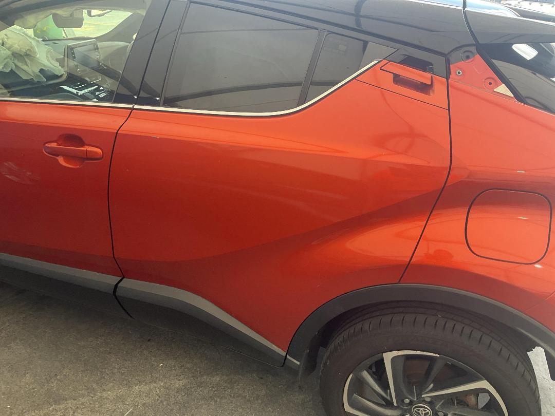 Photo '14' of Toyota C-HR Limited