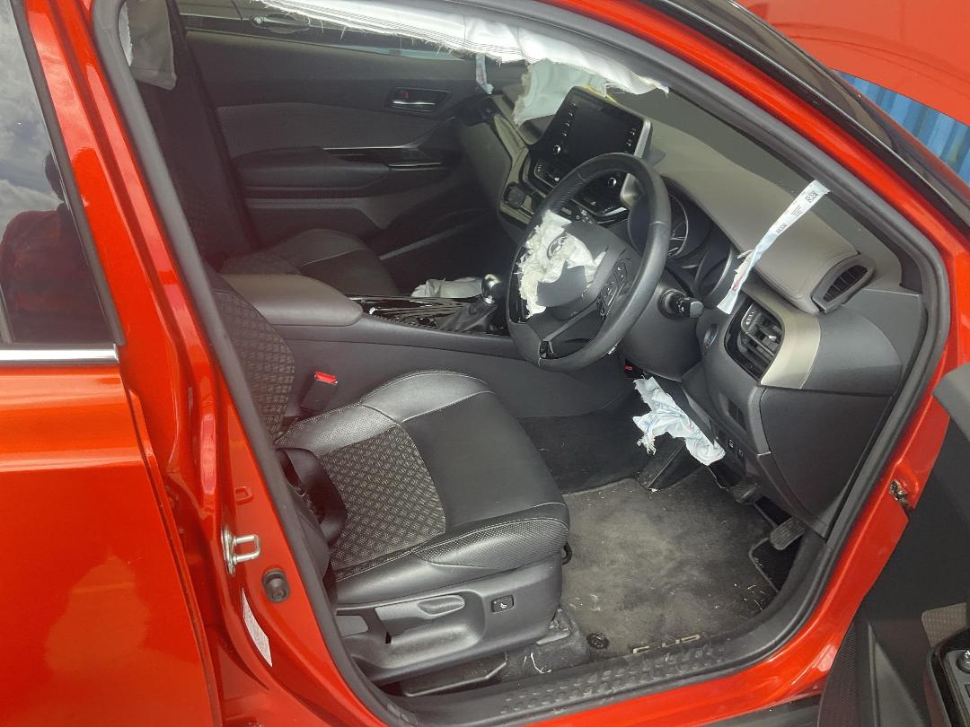 Photo '23' of Toyota C-HR Limited