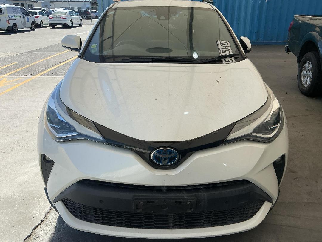 Photo '2' of Toyota C-HR