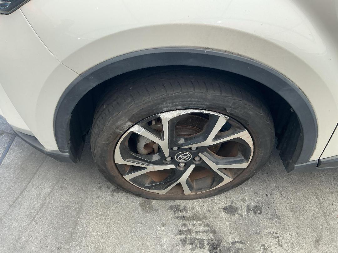 Photo '17' of Toyota C-HR