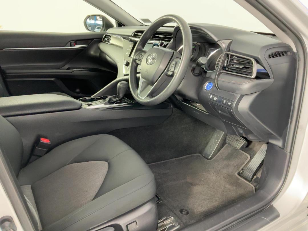 Photo '16' of Toyota Camry Photo '16' of Toyota Camry