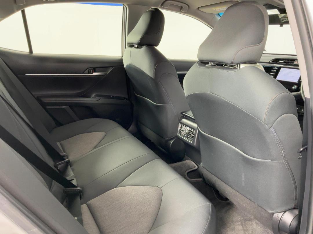 Photo '20' of Toyota Camry Photo '20' of Toyota Camry