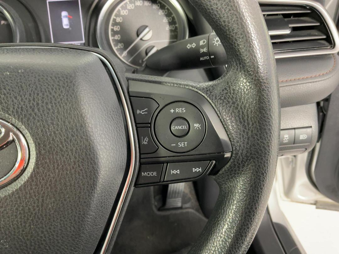 Photo '25' of Toyota Camry Photo '25' of Toyota Camry