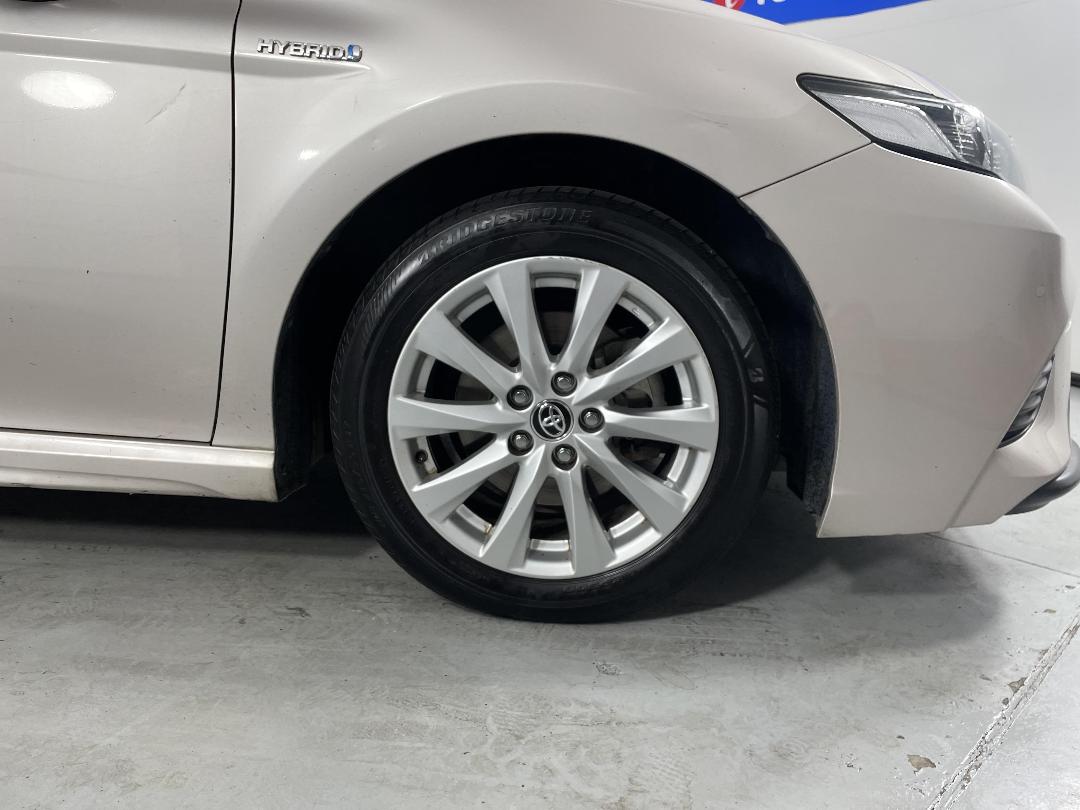 Photo '9' of Toyota Camry Photo '9' of Toyota Camry