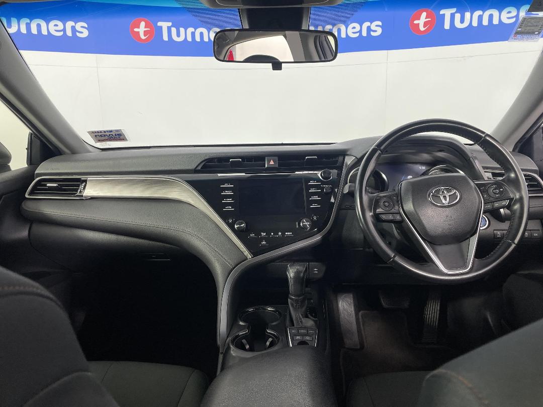 Photo '17' of Toyota Camry Photo '17' of Toyota Camry