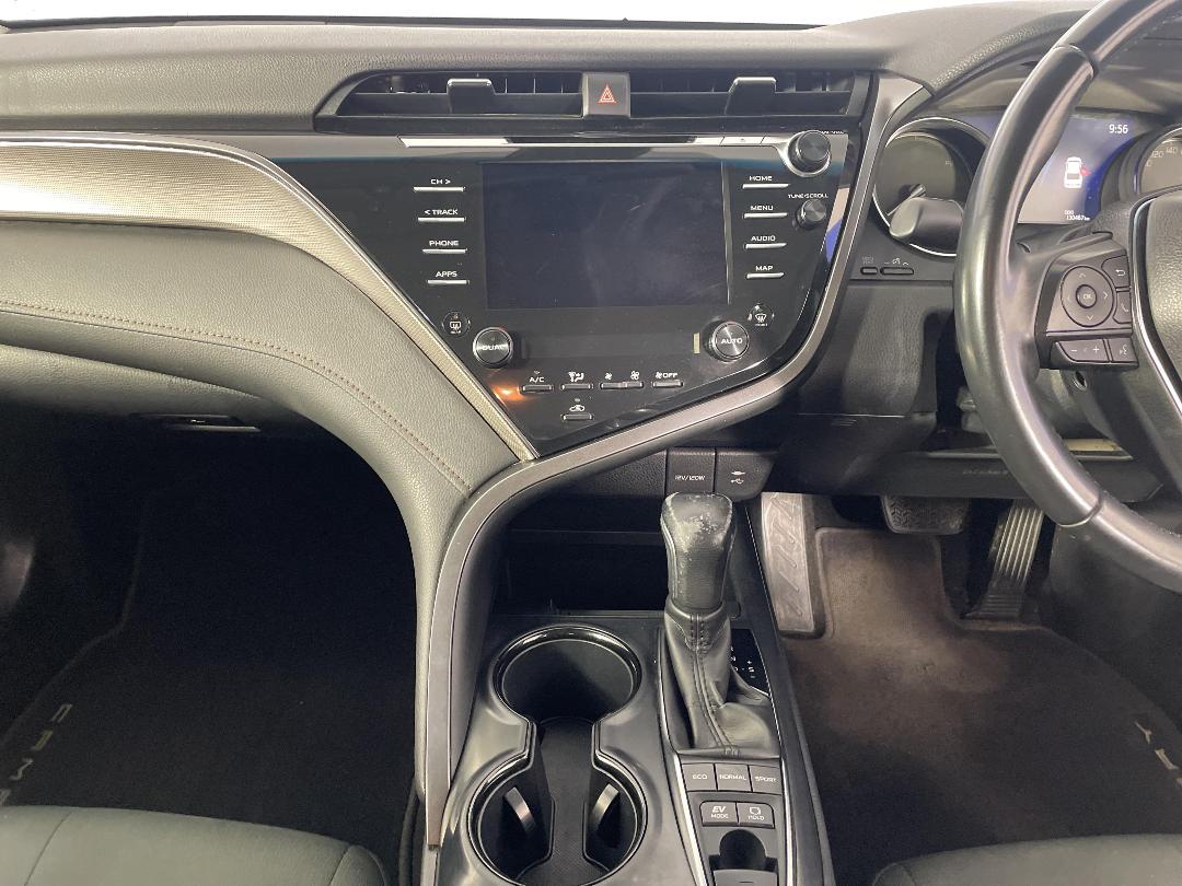 Photo '18' of Toyota Camry Photo '18' of Toyota Camry