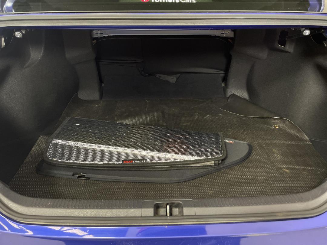 Photo '14' of Toyota Camry Photo '14' of Toyota Camry