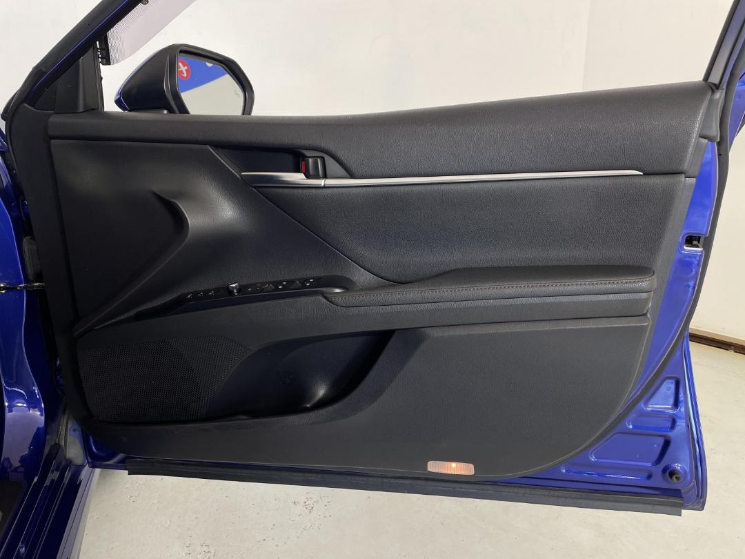 Photo '15' of Toyota Camry Photo '15' of Toyota Camry