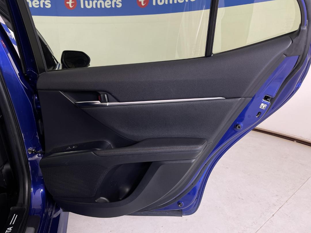 Photo '19' of Toyota Camry Photo '19' of Toyota Camry