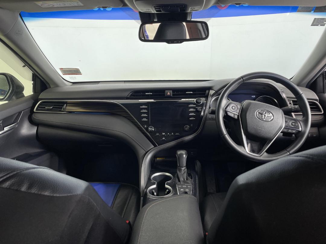 Photo '17' of Toyota Camry Photo '17' of Toyota Camry