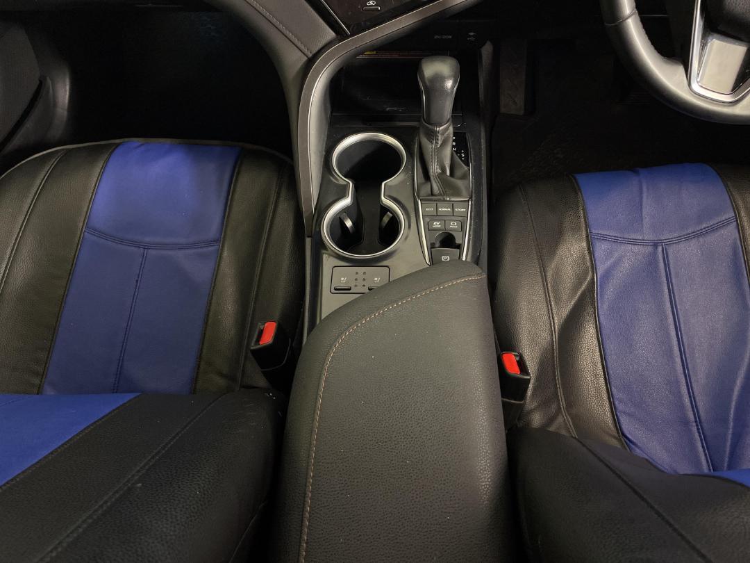 Photo '18' of Toyota Camry Photo '18' of Toyota Camry