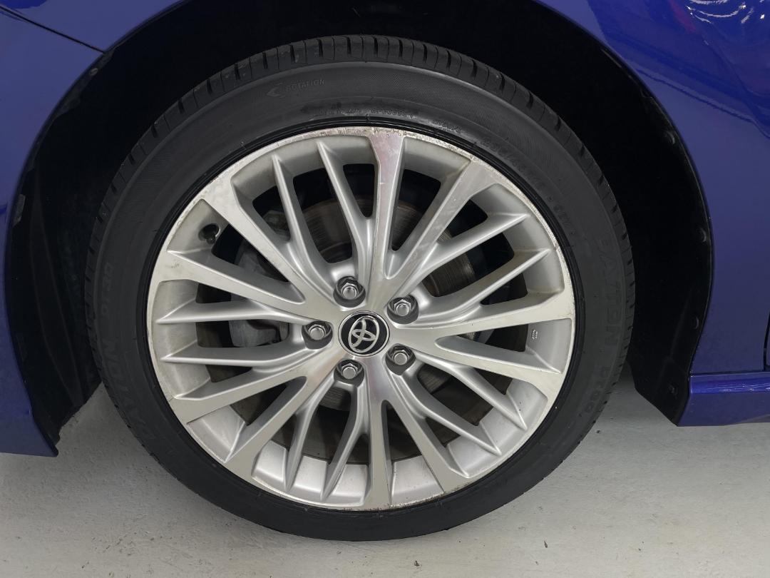 Photo '10' of Toyota Camry Photo '10' of Toyota Camry