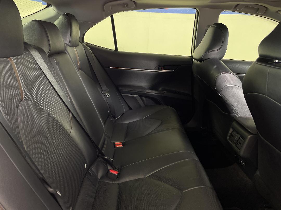 Photo '20' of Toyota Camry