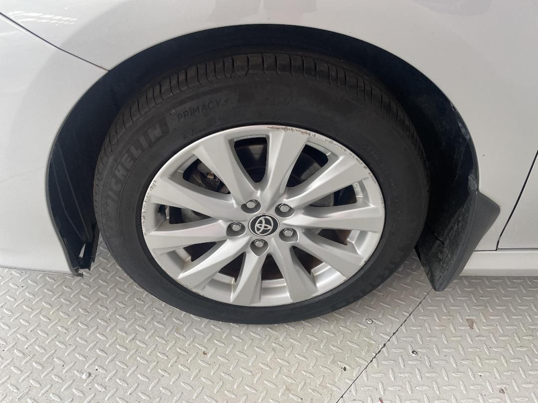 Photo '10' of Toyota Camry Photo '10' of Toyota Camry