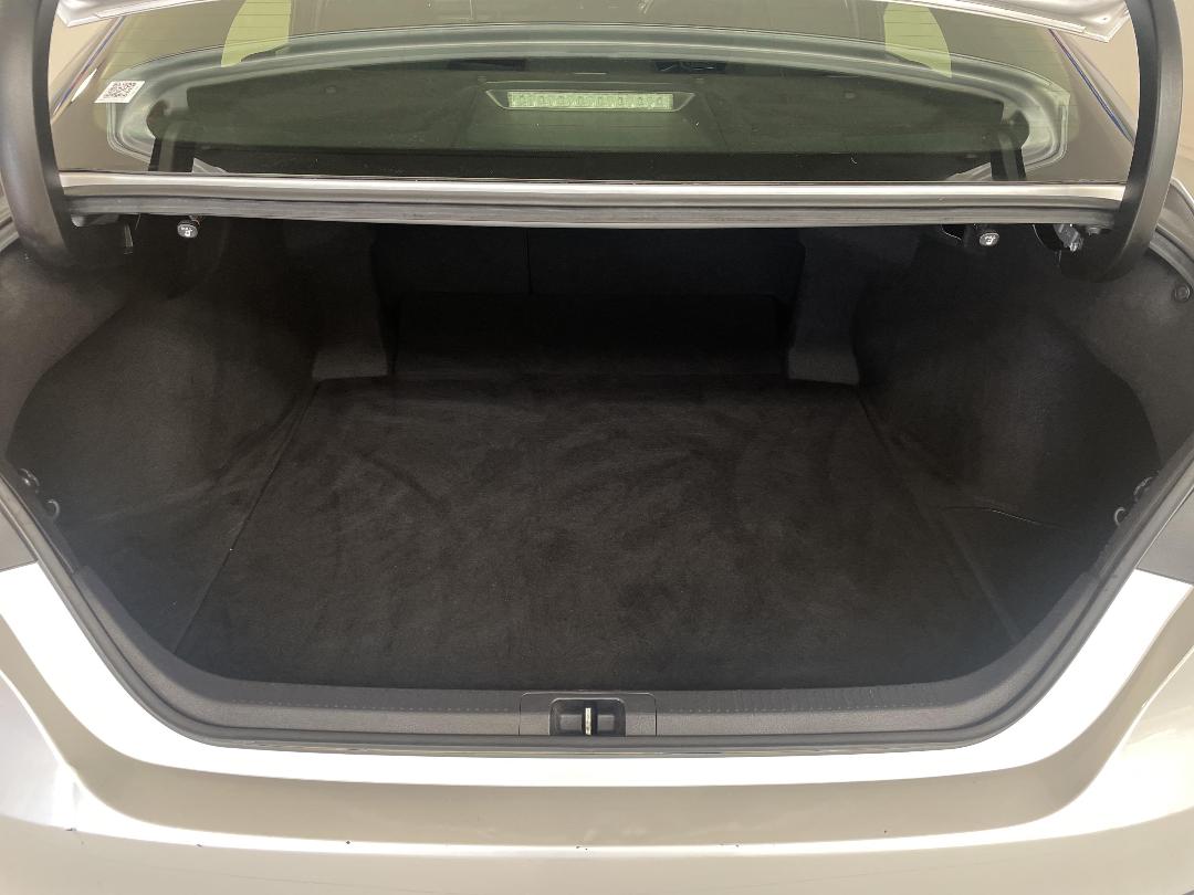 Photo '14' of Toyota Camry Photo '14' of Toyota Camry