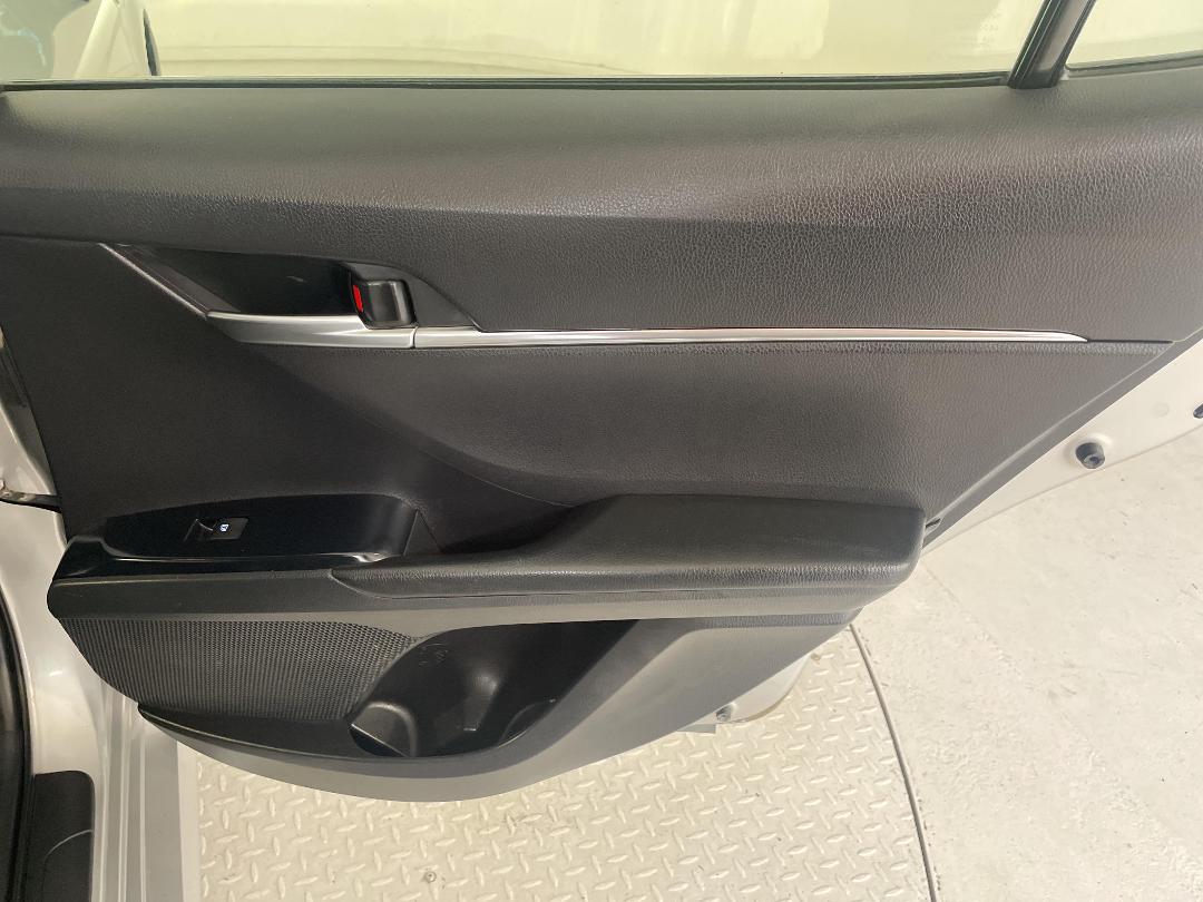 Photo '19' of Toyota Camry Photo '19' of Toyota Camry