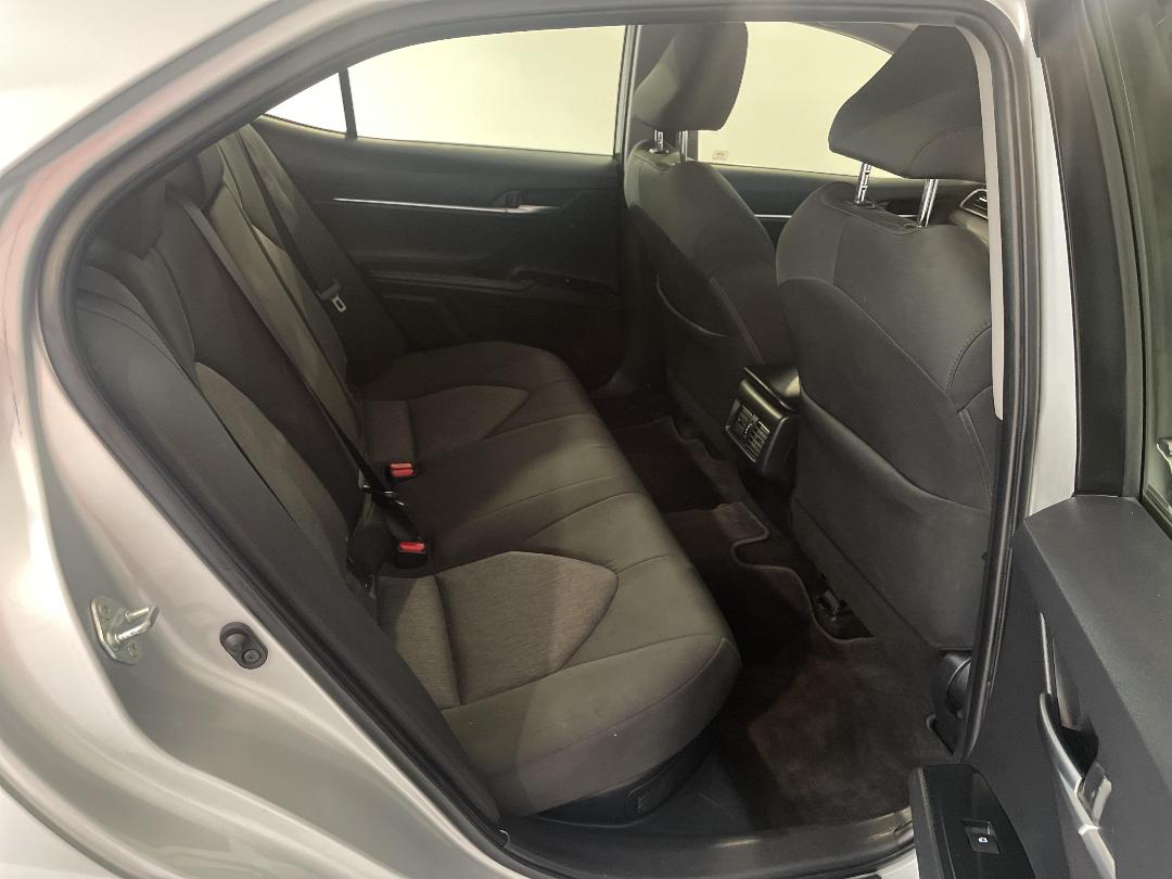 Photo '20' of Toyota Camry Photo '20' of Toyota Camry