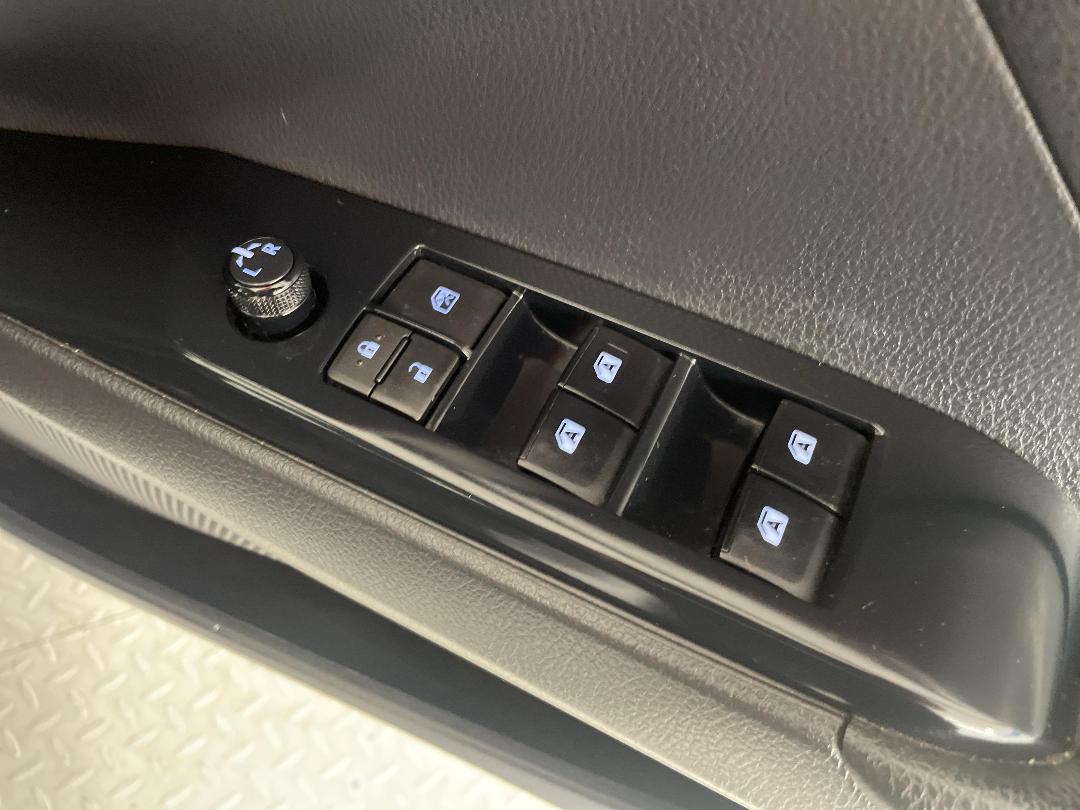 Photo '24' of Toyota Camry Photo '24' of Toyota Camry