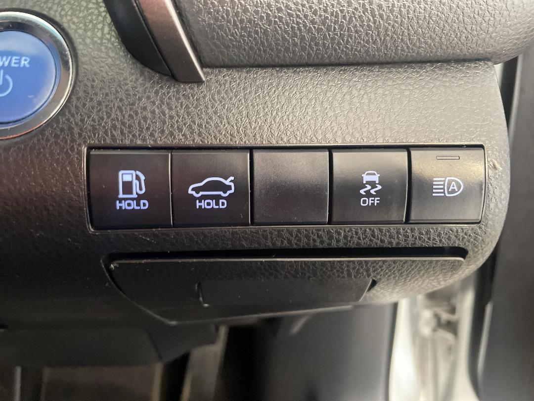 Photo '25' of Toyota Camry Photo '25' of Toyota Camry