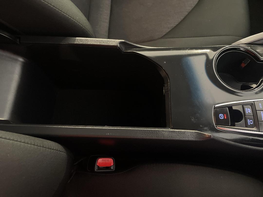 Photo '33' of Toyota Camry Photo '33' of Toyota Camry