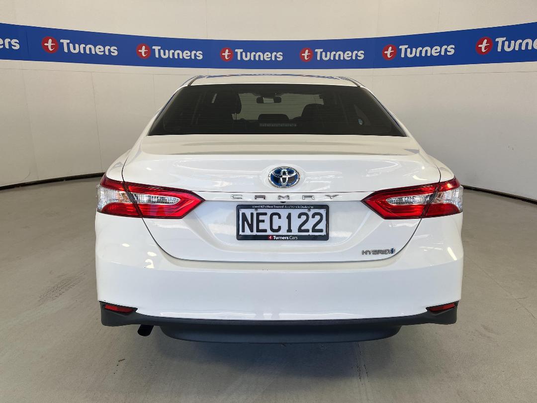 Photo '6' of Toyota Camry