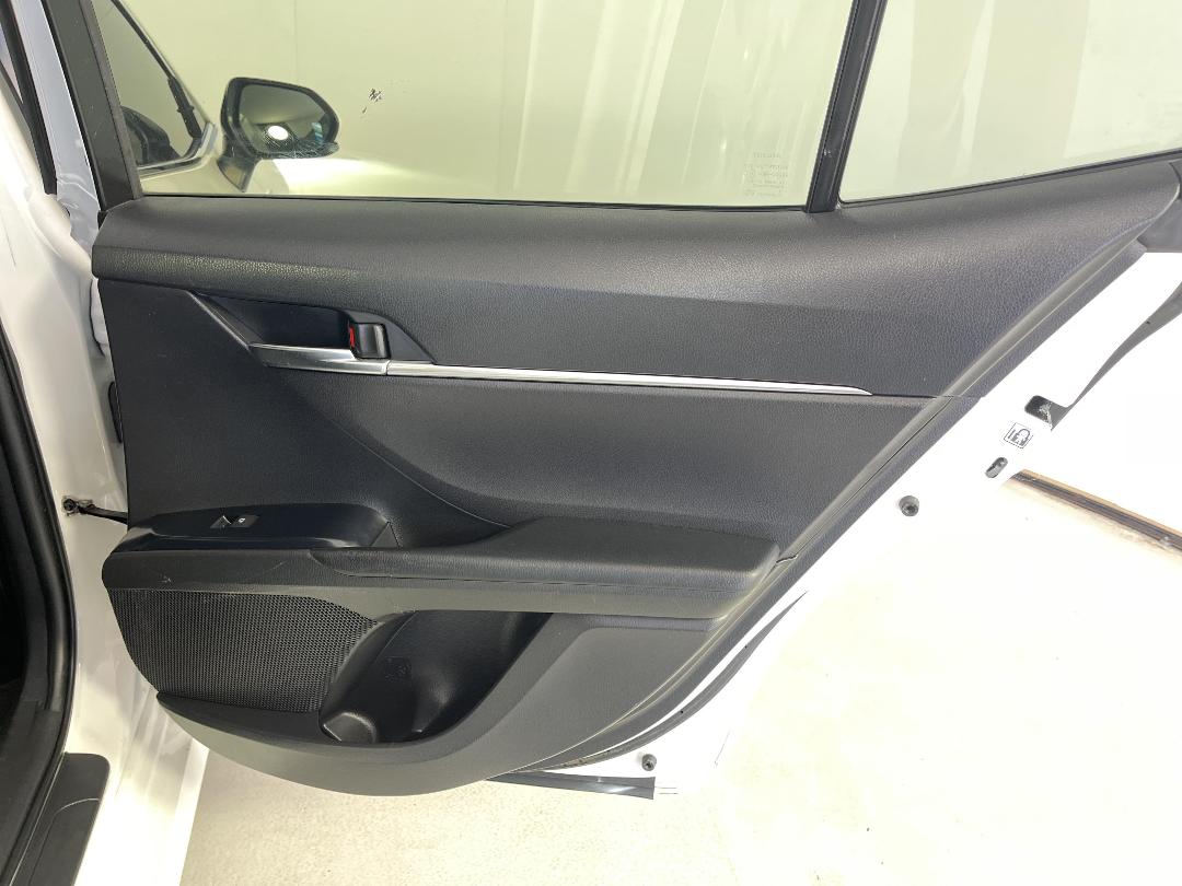 Photo '19' of Toyota Camry