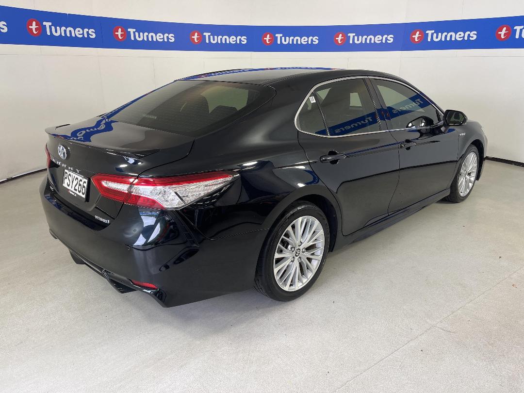 Photo '7' of Toyota Camry