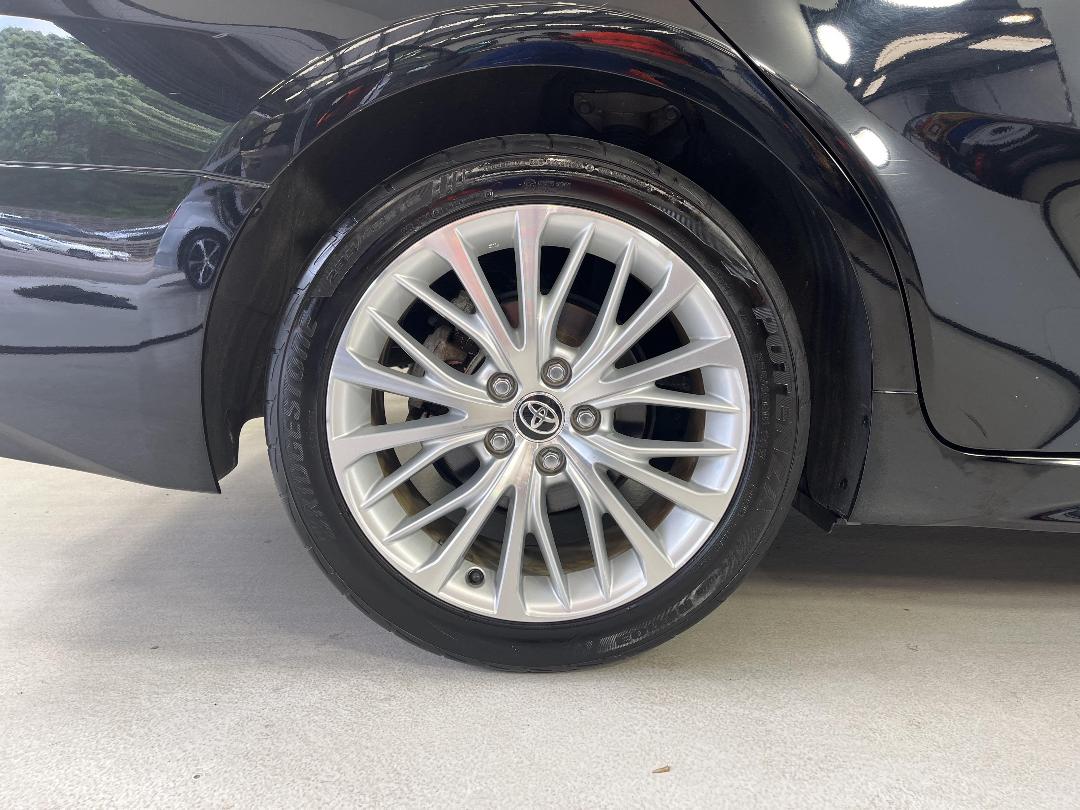 Photo '12' of Toyota Camry